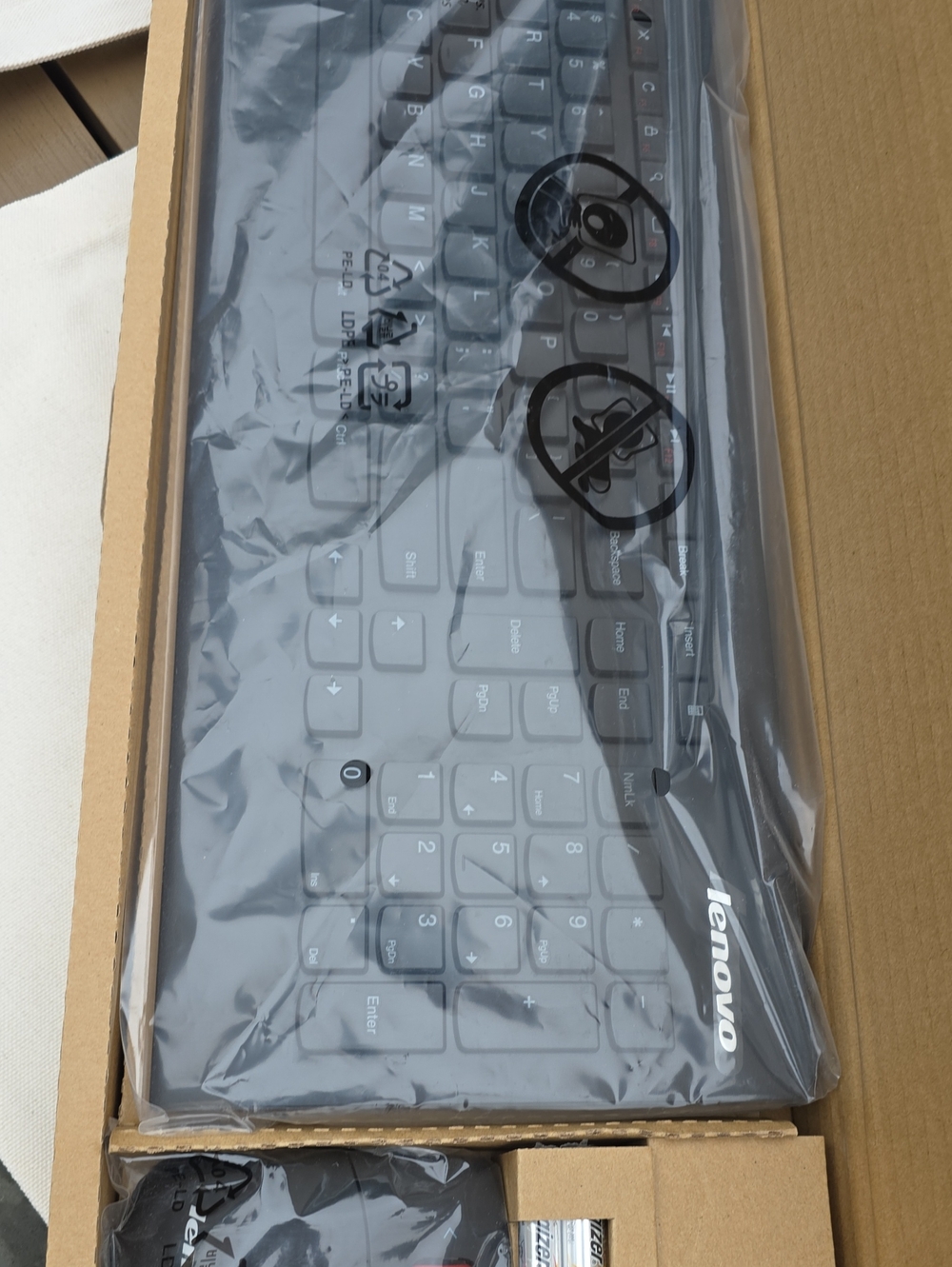 Lenovo Ultraslim Plus Wireless Keyboard & Mouse KBRF3971 NEW